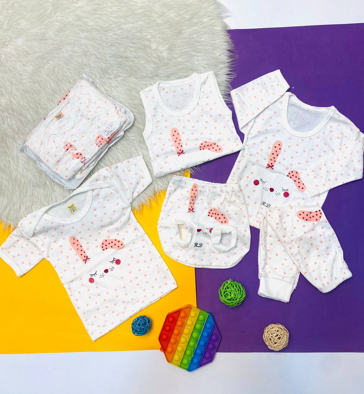 پنج تیکه نوزادی گلبهی