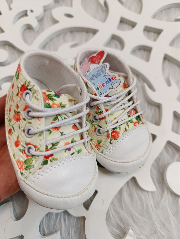 پاپوش نوزادی