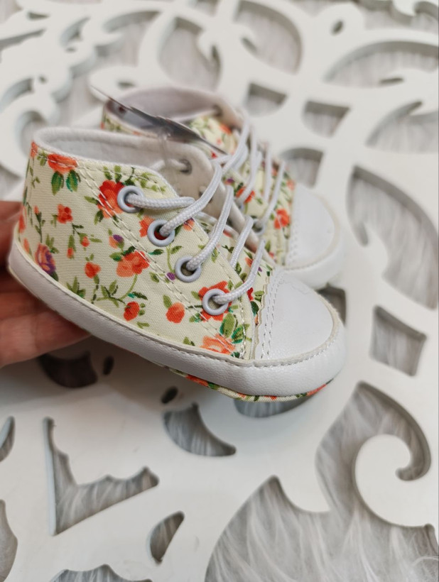 پاپوش بچگانه