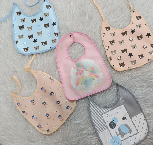 پیشبند نوزادی