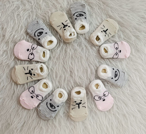 جوراب کالج نوزاد