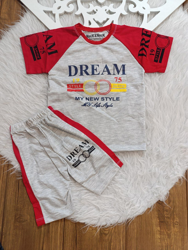 تیشرت و شلوارک