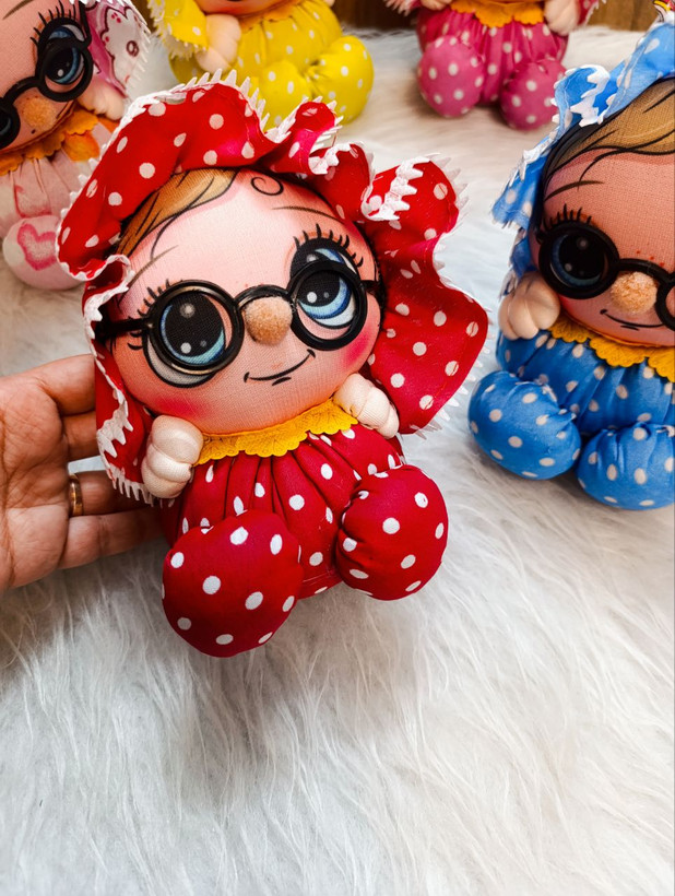 عروسک دست ساز