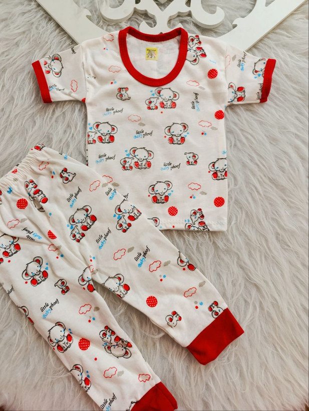 تیشرت و شلوار