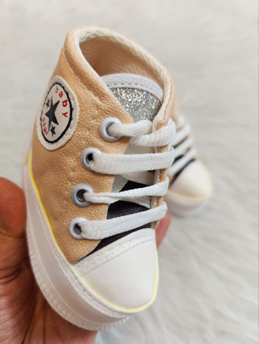 پاپوش نوزادی