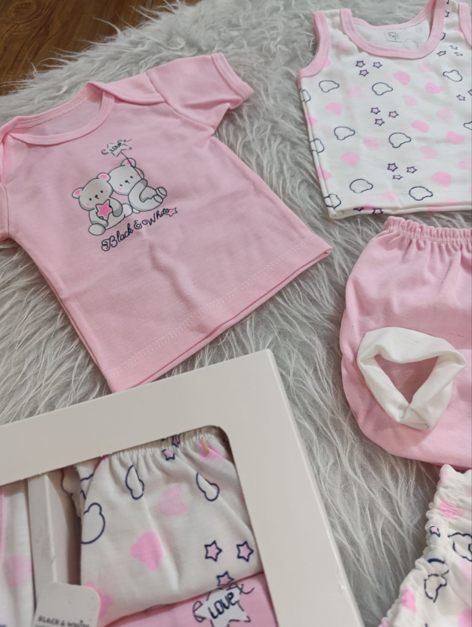 ست نوزادی دخترانه