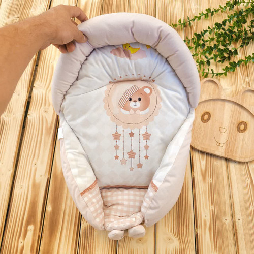 آغوشی نوزاد