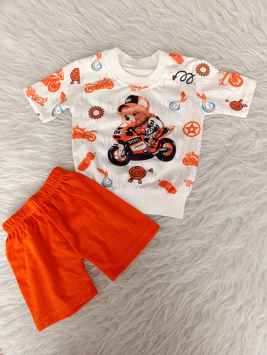 تیشرت و شلوارک