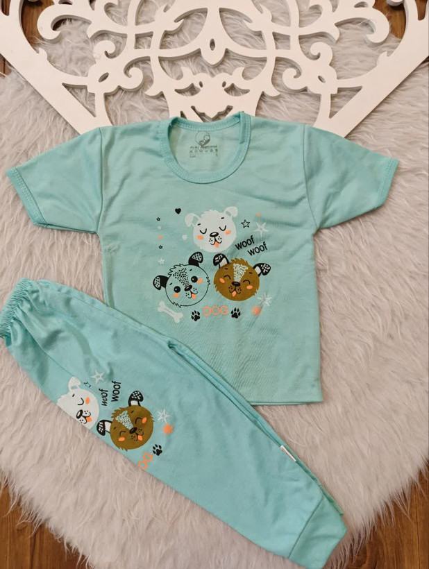 تیشرت و شلوار