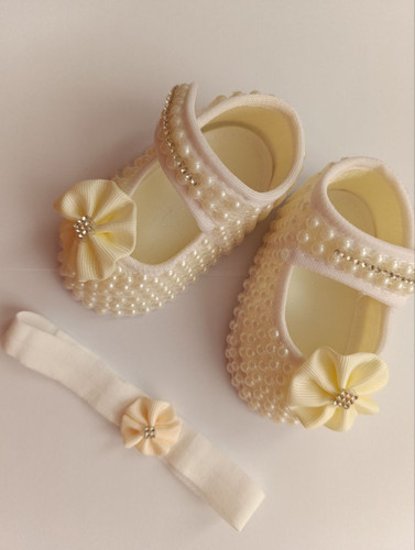 پاپوش نوزادی دخترانه