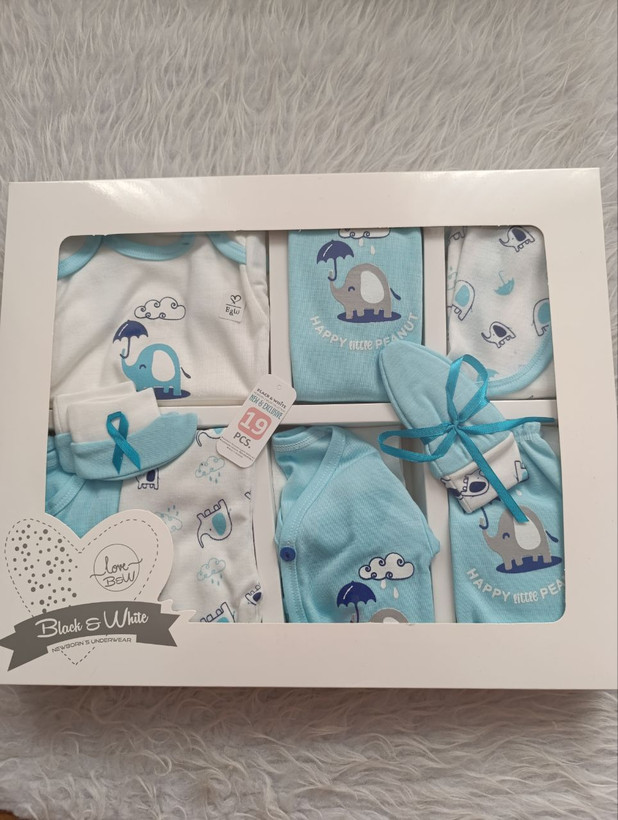 نوزده تیکه نوزادی