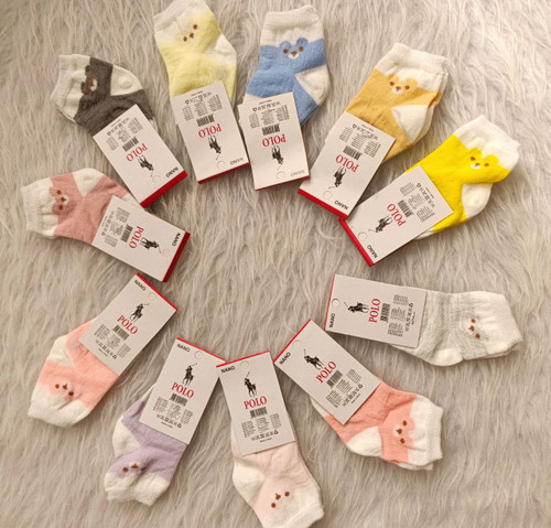 جوراب نوزادی